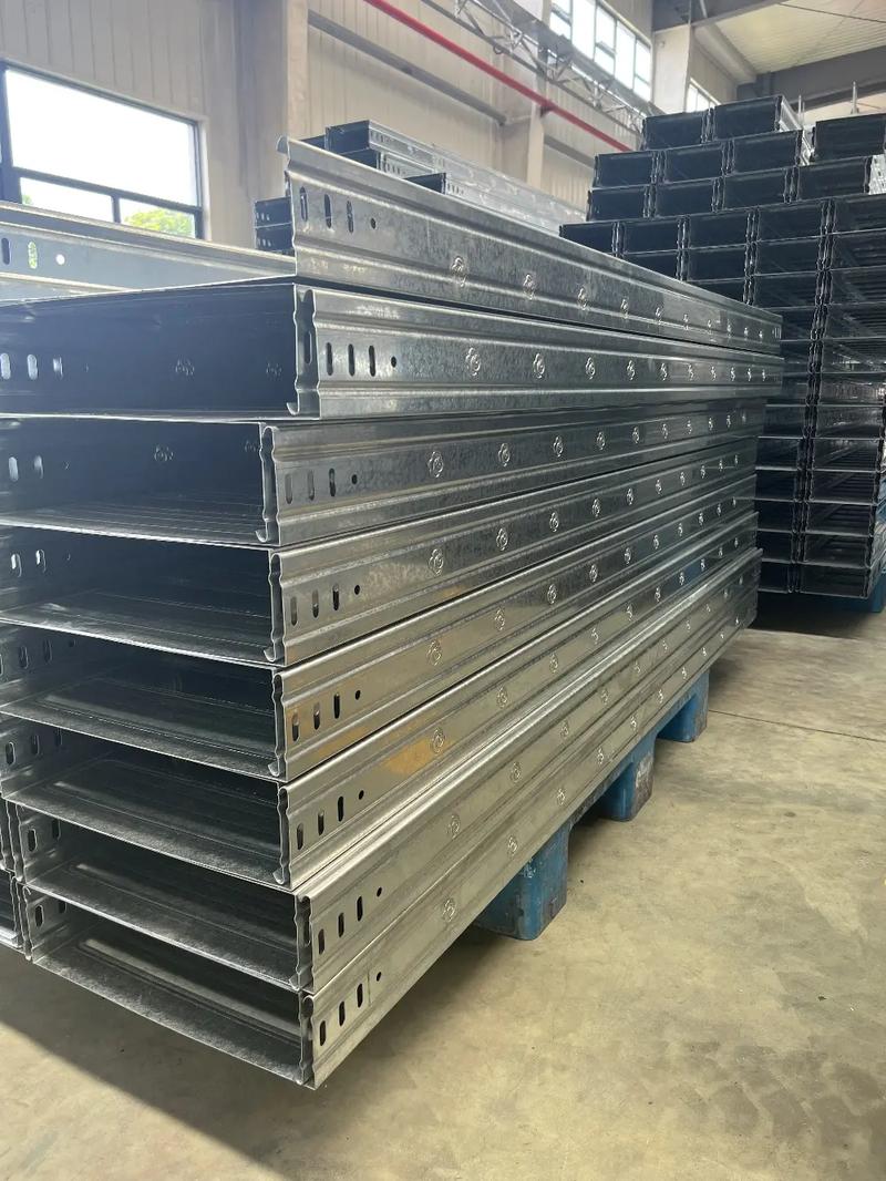 網(wǎng)格線電纜共用橋架：多系統(tǒng)融合下的布線效率革命